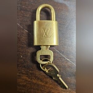 Louis Vuitton Brass Padlock #453 with 2 Keys